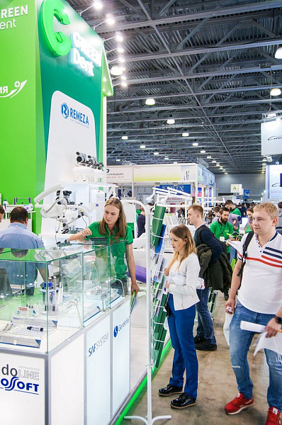 Стенд компании GREEN DENT на выставке Дентал Салон 2019_014.jpg