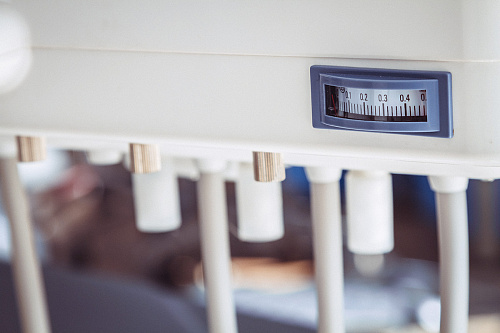 Woson WOD330 - стоматологическая установка с нижней подачей инструментов