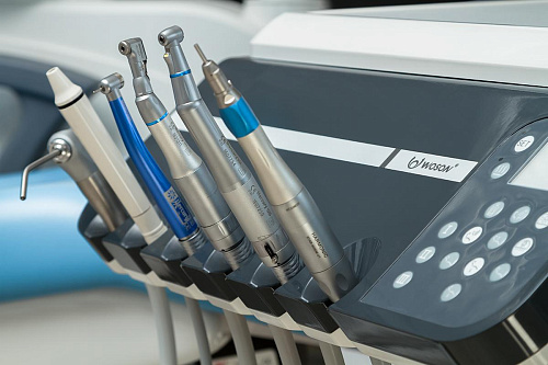 Woson WOD550 – стоматологическая установка с нижней подачей инструментов