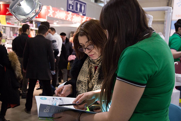 Стенд компании GREEN DENT на выставке Дентал-Ревю 2020-32.jpg